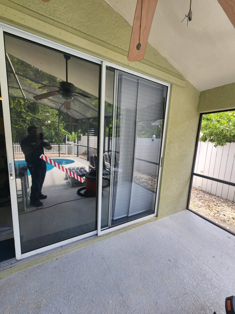 Sliding door after repair